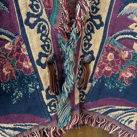 Tapestry Sunflower Floral Knit Cardigan - Green, Burgundy, Gold - Picture 4 of 4